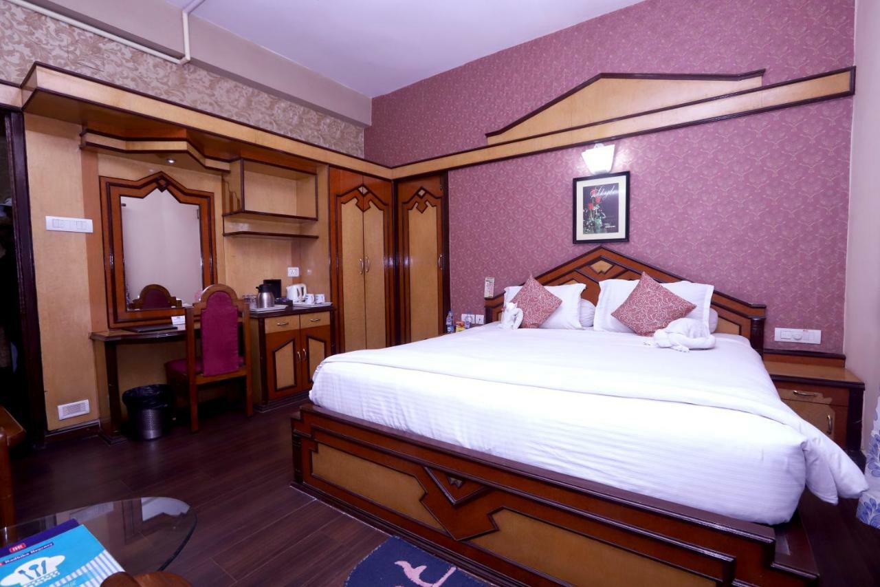 Hotel Radhika Regency Rourkela Kültér fotó