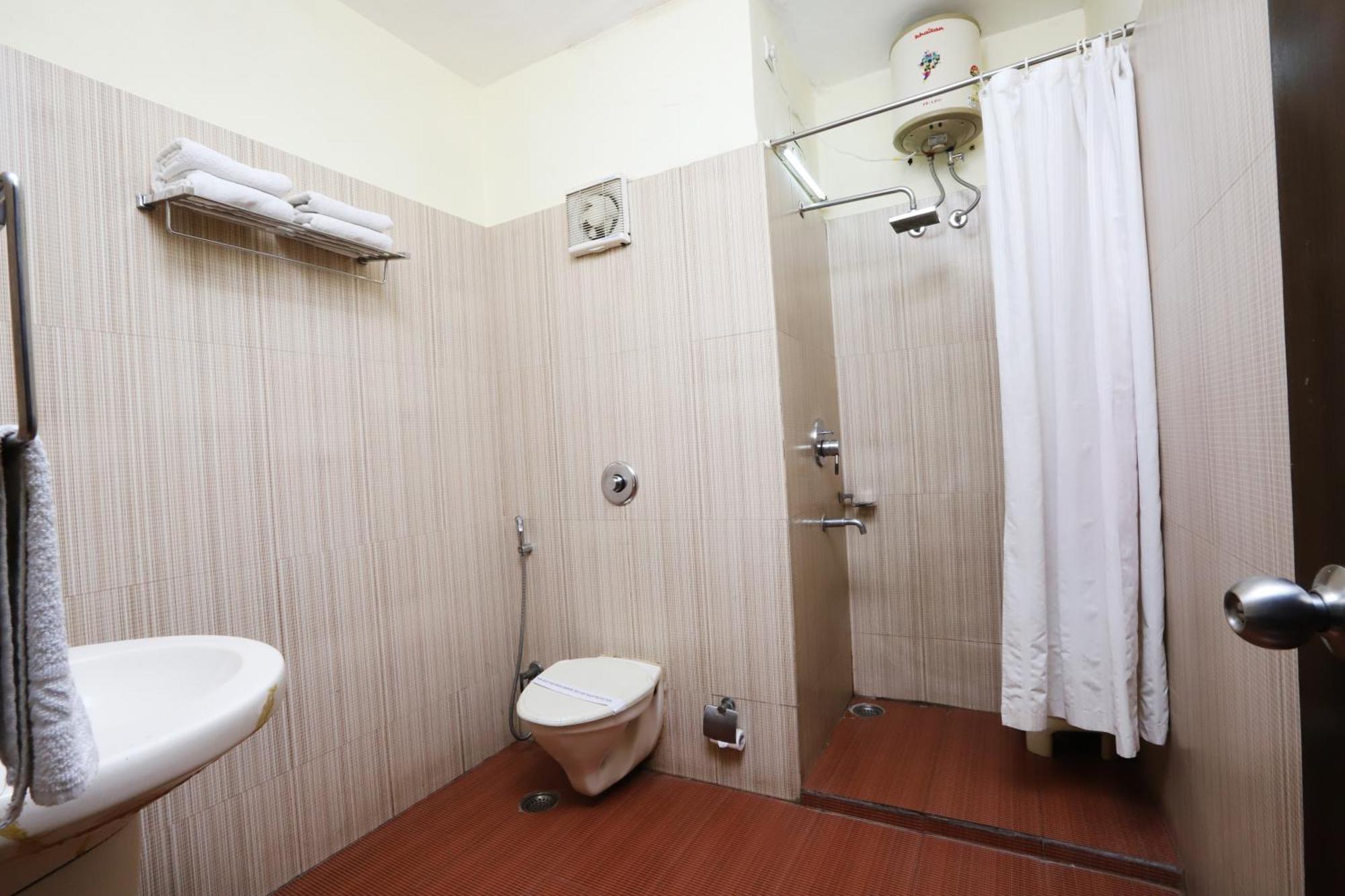 Hotel Radhika Regency Rourkela Kültér fotó