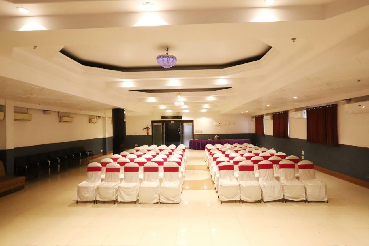 Hotel Radhika Regency Rourkela Kültér fotó