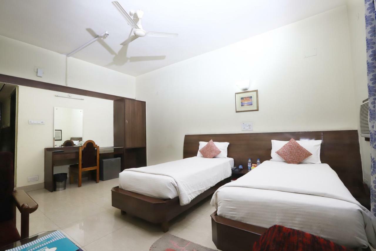 Hotel Radhika Regency Rourkela Kültér fotó