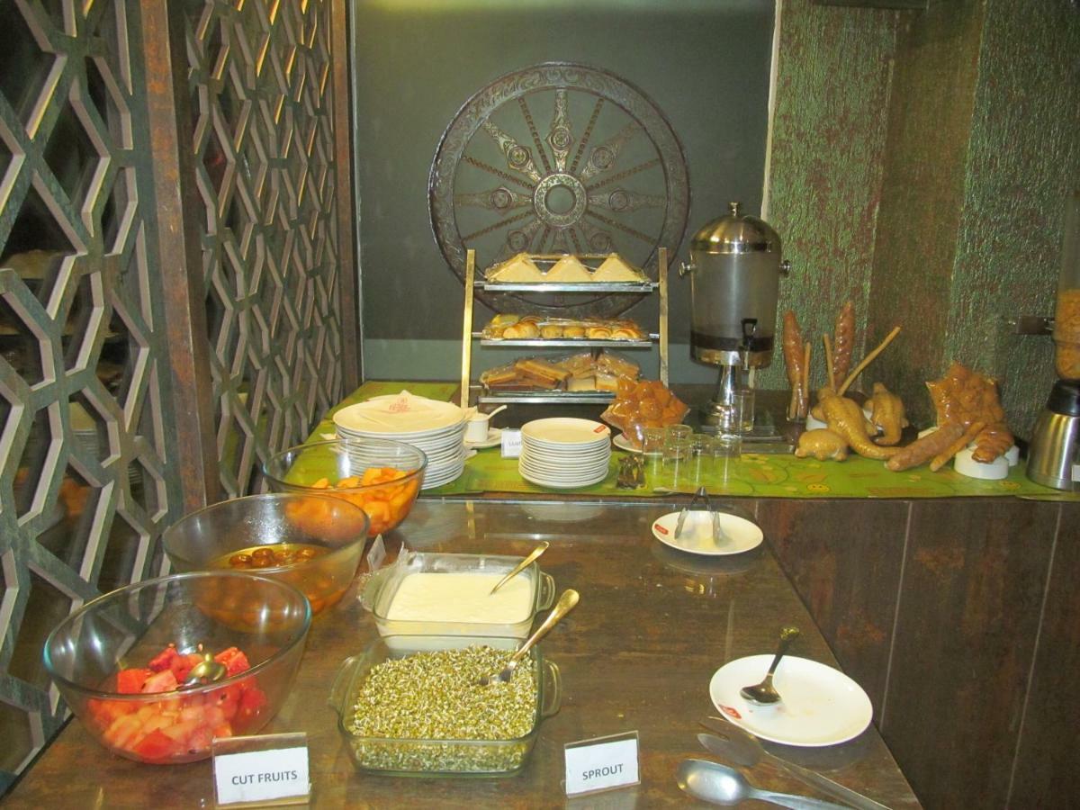 Hotel Radhika Regency Rourkela Kültér fotó